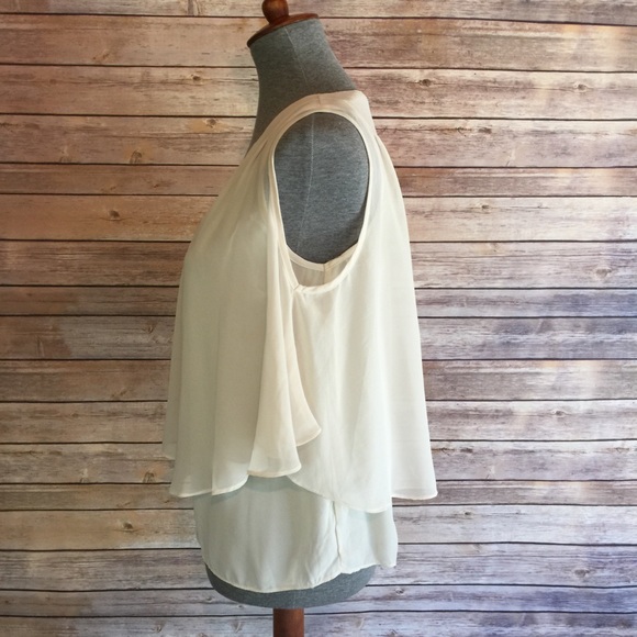 Ivory Ruffle Tank - Picture 2 of 3